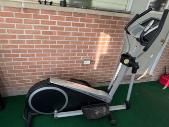 Proform elliptical