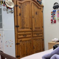 Wood Closet 
