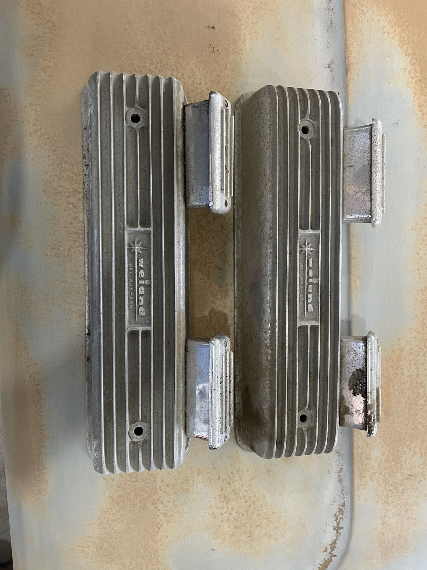 Weiand Ford Y Block Valve Covers