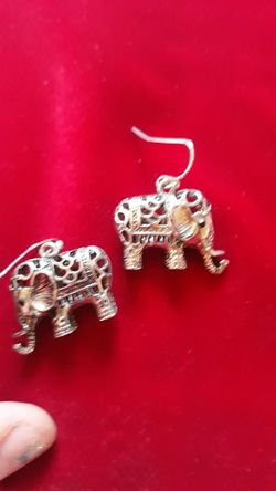 BEAUTIFUL "" ELEPHANT'S RING ""