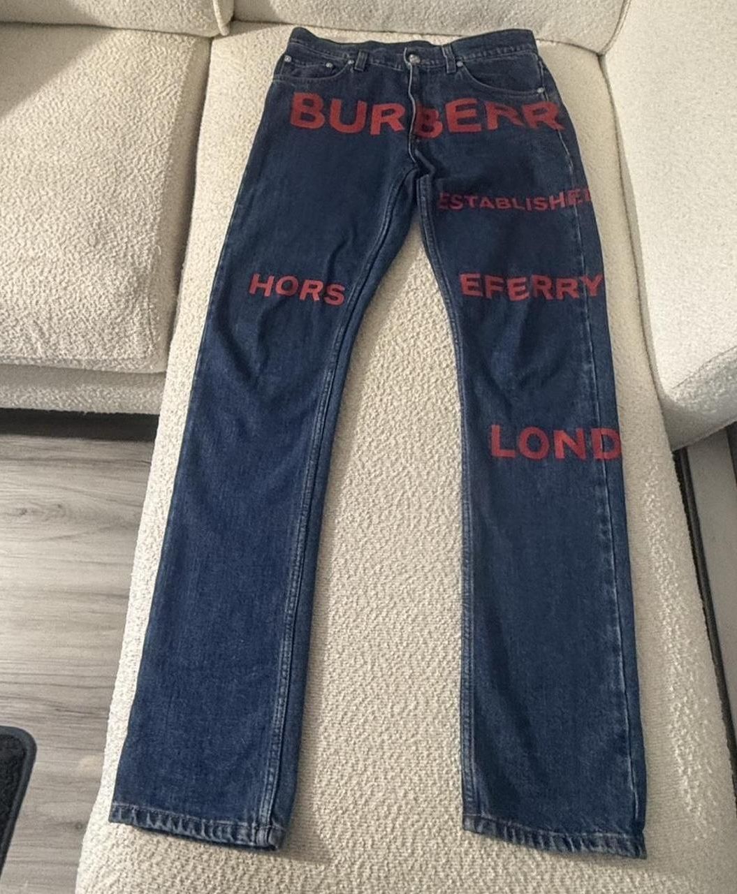 Burberry Jeans 200$