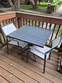 Crate and Barrel Patio Set
