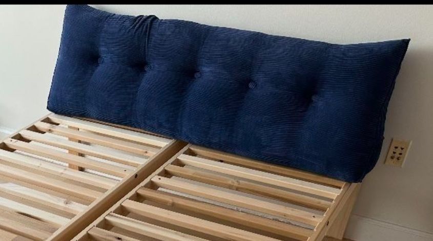 Exc Cond Pillow Head Board 4 Queen Size Bed Bought @120