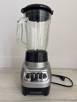 Black+Decker Blender – Glass Pitcher – Works Great