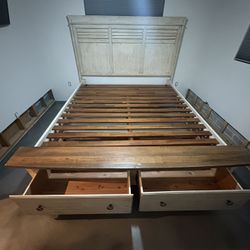 King Bed frame With Drawers 