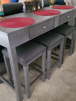 Counter Dining Table With 3 Stools