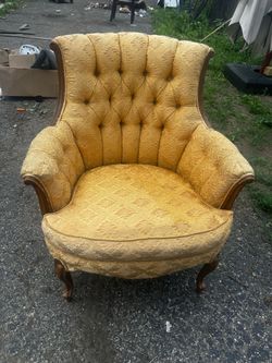 yellow mustard look color