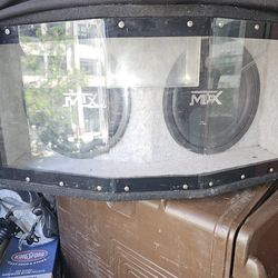 2 12 MTX Subwoofers With Crunch Amp