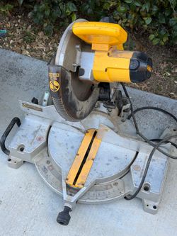 DeWalt power chop saw