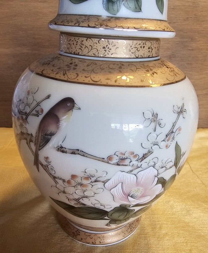 Vintage Japanese Fine China W/ Gold Inlay 