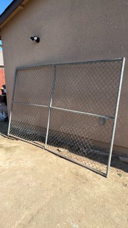 Chain link panel