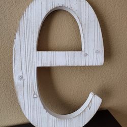 WOODEN LOWERCASE LETTER "E" 