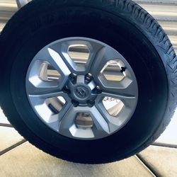 Nice Like Set 4Runner Sr5 265 70 R 17” Dunlop Grandtrek AT20.  Removed Off 2021 Runner Shortly After Purchase And Stored As New Take Offs $600