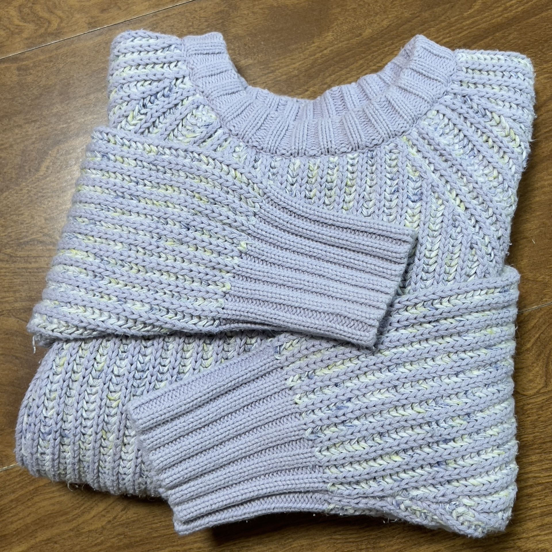 Universal Thread Women’s Lavender Ribbed Crewneck Knit Sweater Top size S