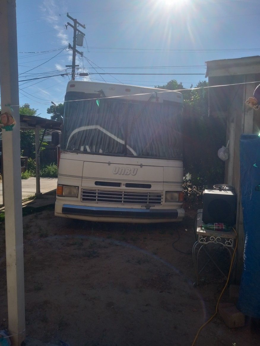 1990 Sunbus