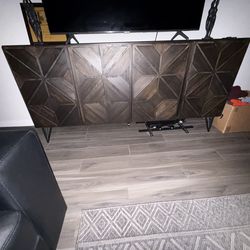 CHERRY OAK TV STAND