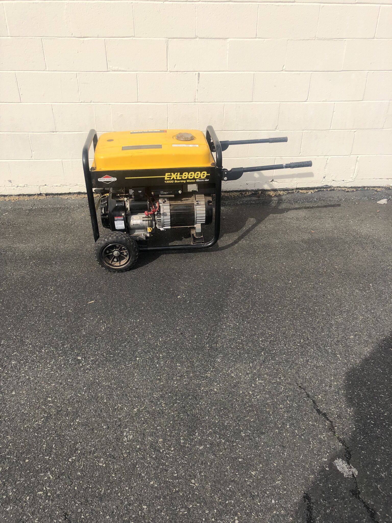 Briggs and Stratton EXL 8000 Generator 15HP 13500 Starting Watts
