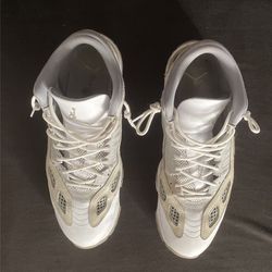 Jordan 11s