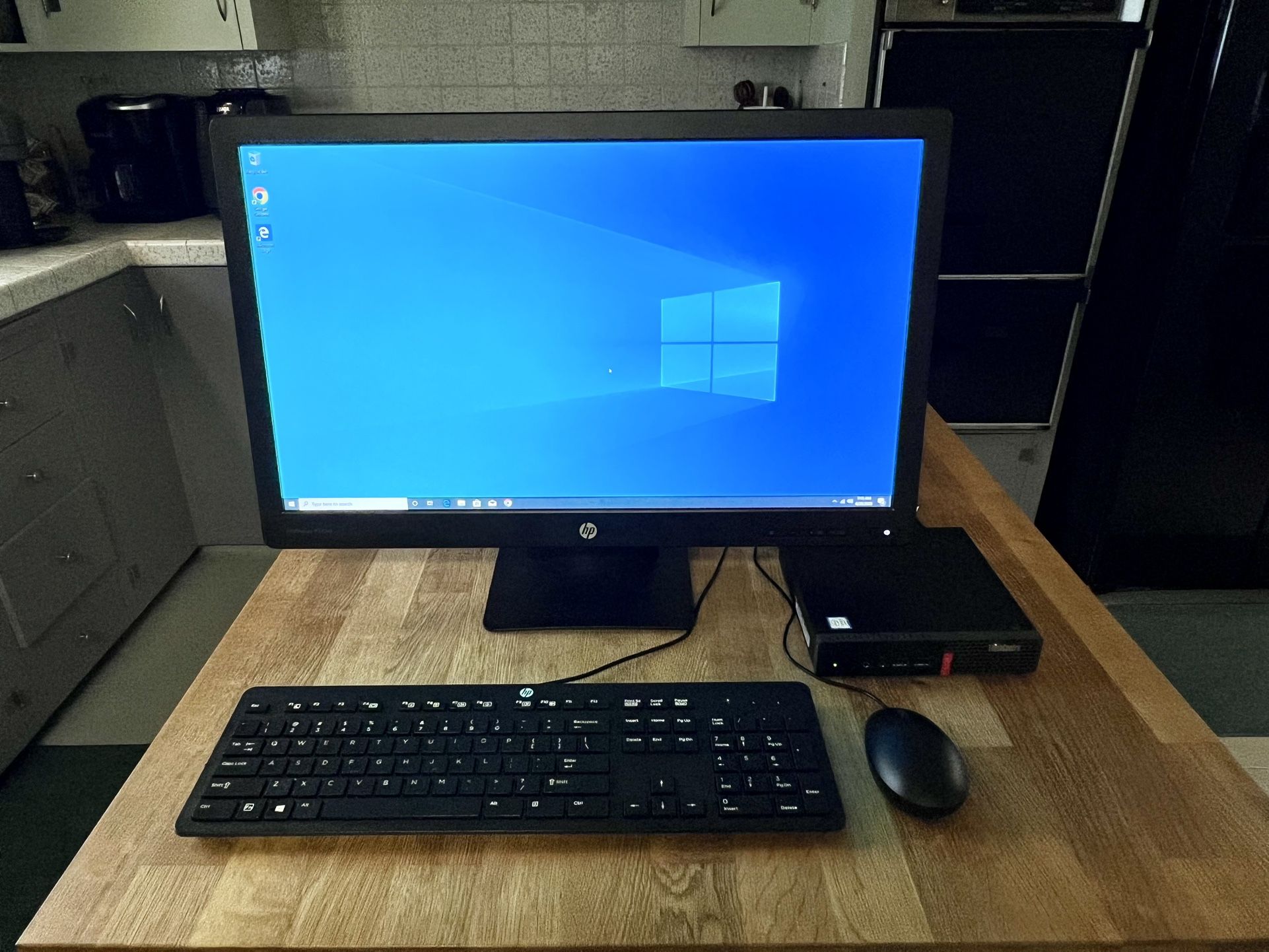 Lenovo ThinkCentre Micro PC - Complete Desktop Computer - Intel i5 Processor / 256GB SSD Hard Drive / 8GB Memory / 24 Inch HP Monitor / Windows 10 Pro