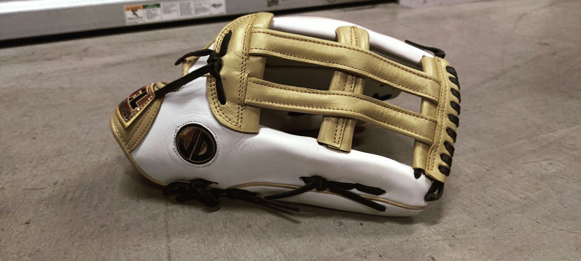 Softball Baseball Gloves 14"
