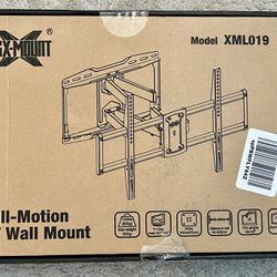 Full-Motion TV Wall Mount