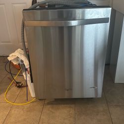 Whirlpool Dishwasher 