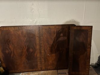 Traditional Dining Room Set with China Cabinet, Table, and 6 Chairs