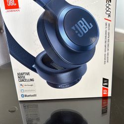 New JBL Live 660 NC Headphones