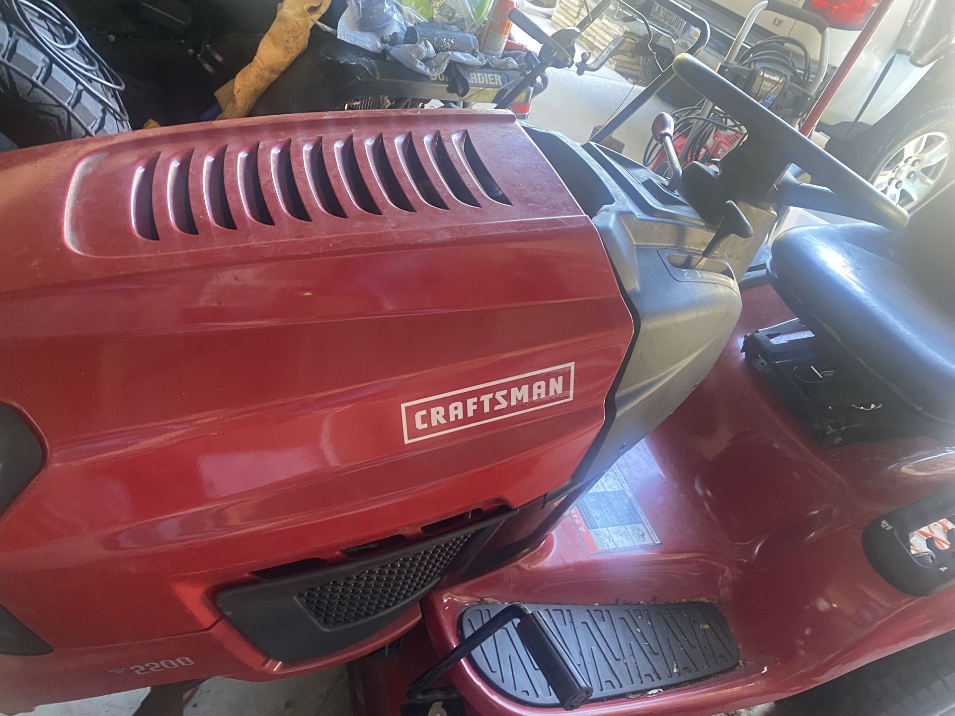 Craftsman Lawn Tractor 