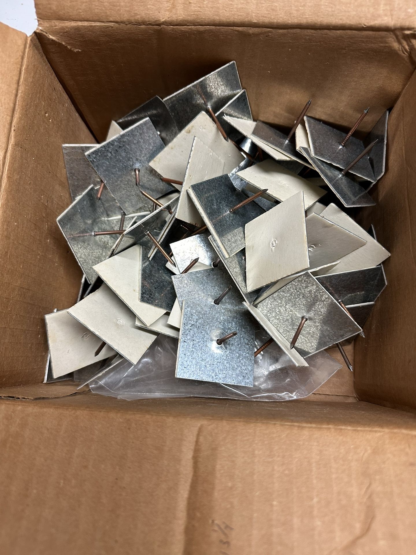 CAIN Self-adhesive Insulation Hangers SP1250