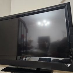 Vizio LCD 32" TV