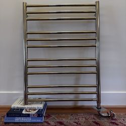 Tuzio Sorano Hardwire Towel Warmer in Chrome