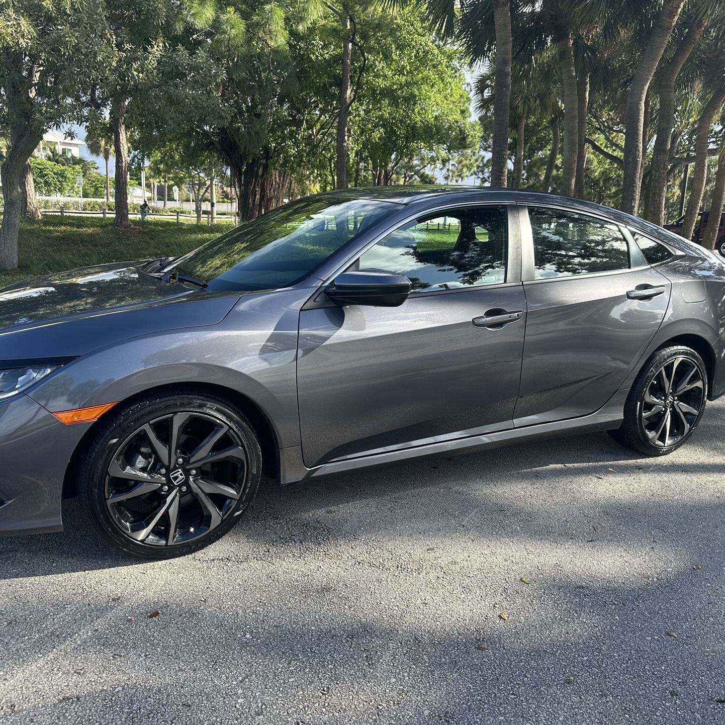 Honda Civic Sports 2019  (clean Title)