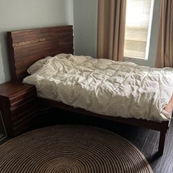 West Elm Bedroom Set (bed/dresser/side drawers/standing mirror)