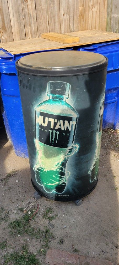 Rolling Beverage Cooler