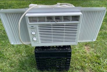 Window Air Conditioner Unit