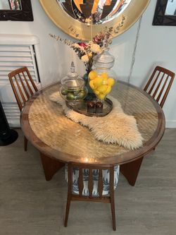 Dining Table & Matching Chairs