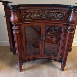 Small Buffay or a small armoire