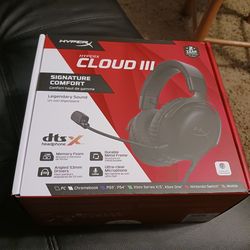 HyperX Cloud III headset/mic