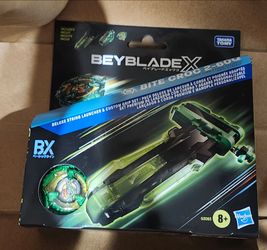 Beyblade x croc bite launcher set string launcher