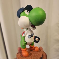 Yoshi 18 Dodgers Original