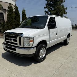 2012 Ford E-250 Cargo Van - Clean Carfax - 3000 Miles Warranty!!!