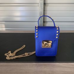 blue crossbody bag