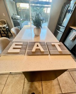 EAT Sign
