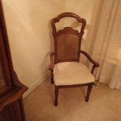 Burlington House Dining Room Set