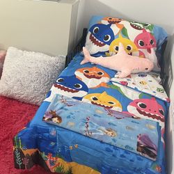 Toddler Bed Frame & Mattress