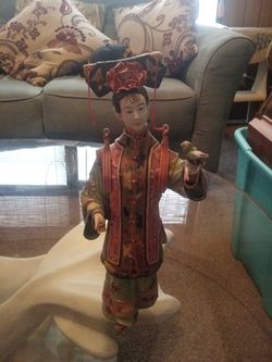 Very pretty Oriental statue ceramic