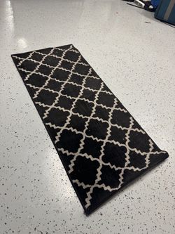 Black and White Trellis Runner Rug