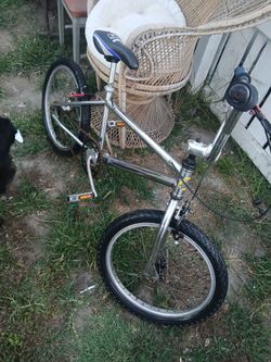 Bicicleta bmx antigua. gt.     160 dolares