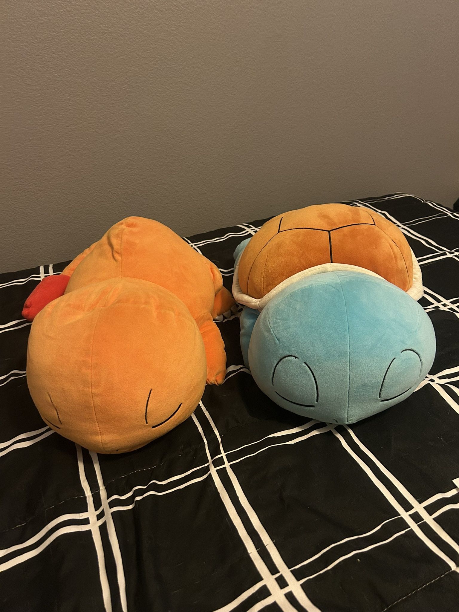 Pokemon Sleeping Charmander And Squirtle